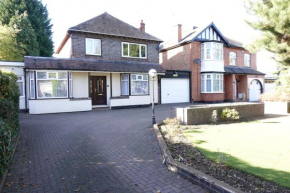 Huge 9 Bed Property Sleeps 17, Near NEC, City Centre, HS2